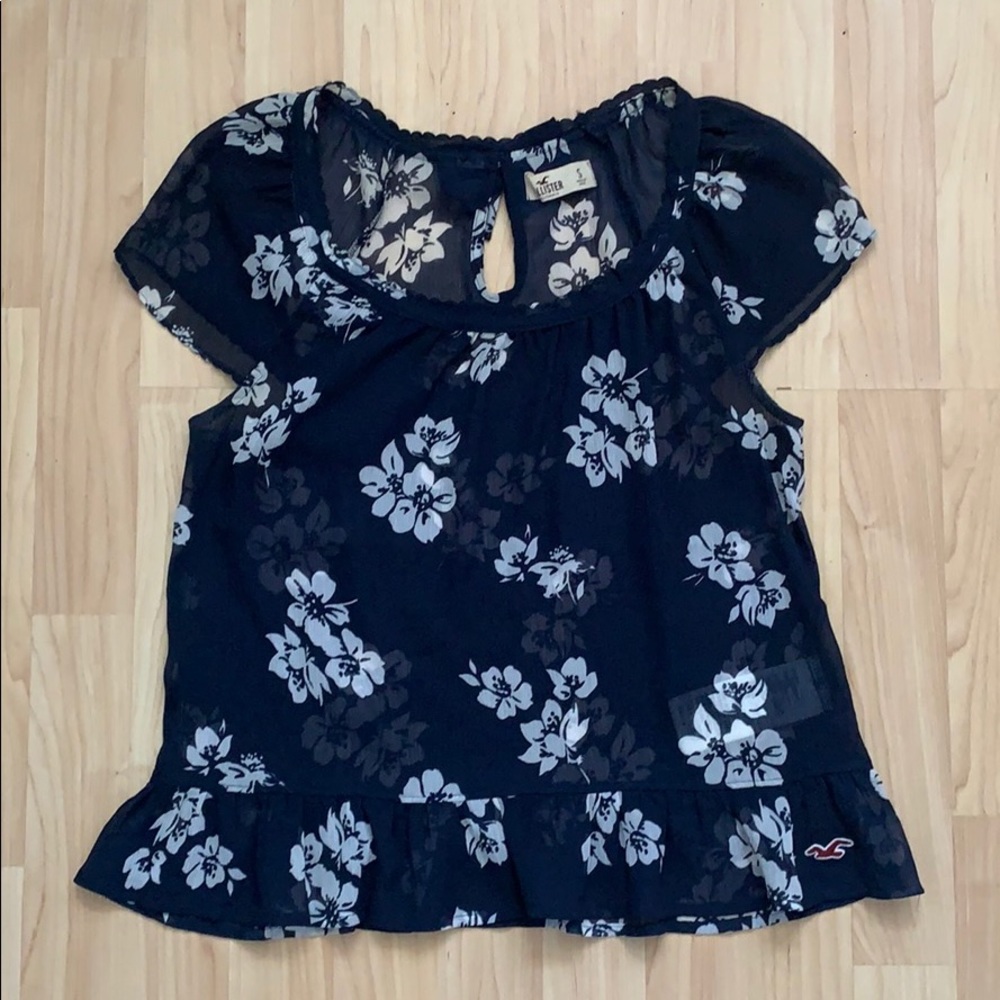 Hollister Floral Sheer Blouse - Picture 2 of 5